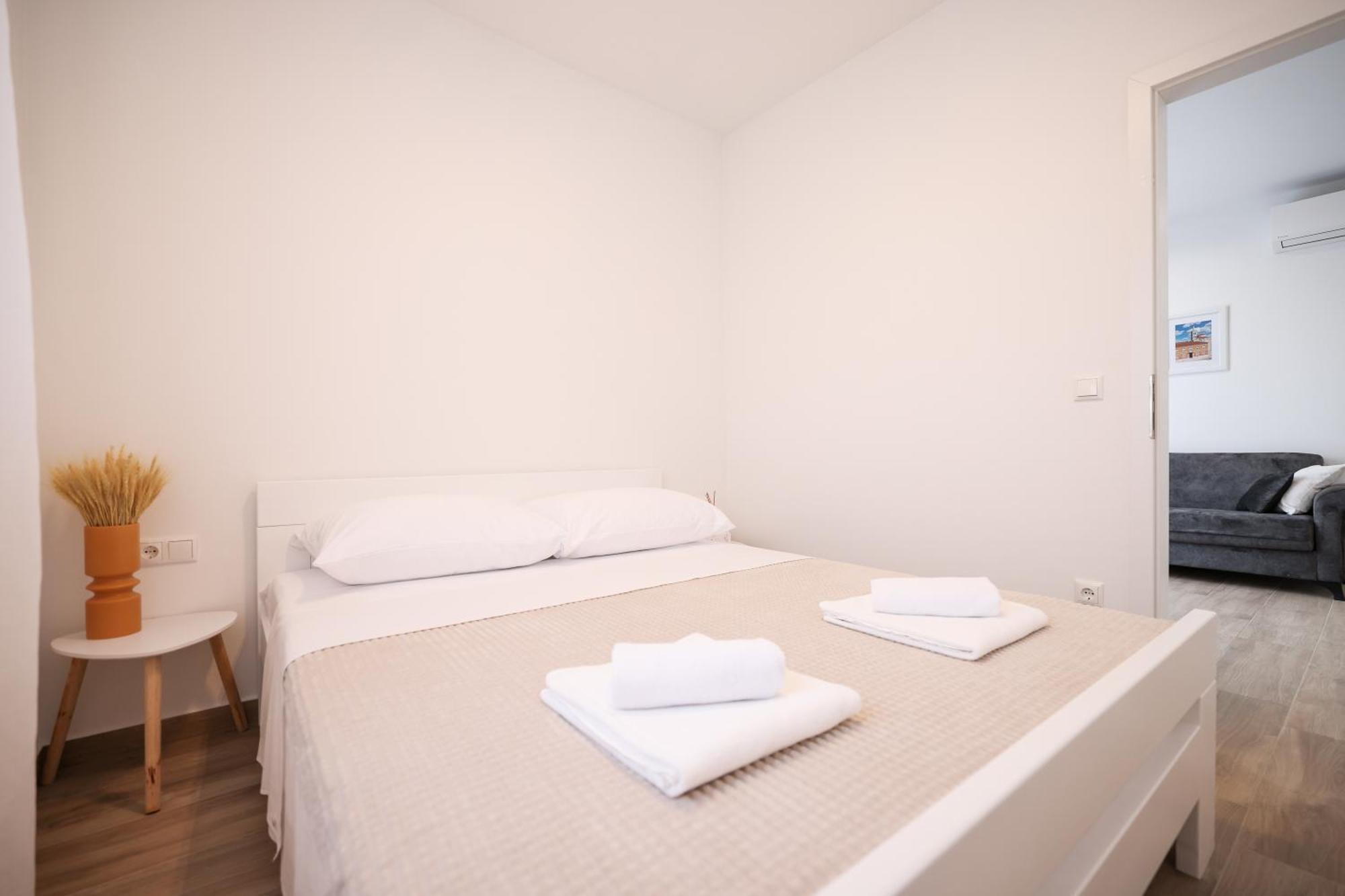 Duo Soles - Apartments With Private Parking Near Zadar Murvica  Екстериор снимка