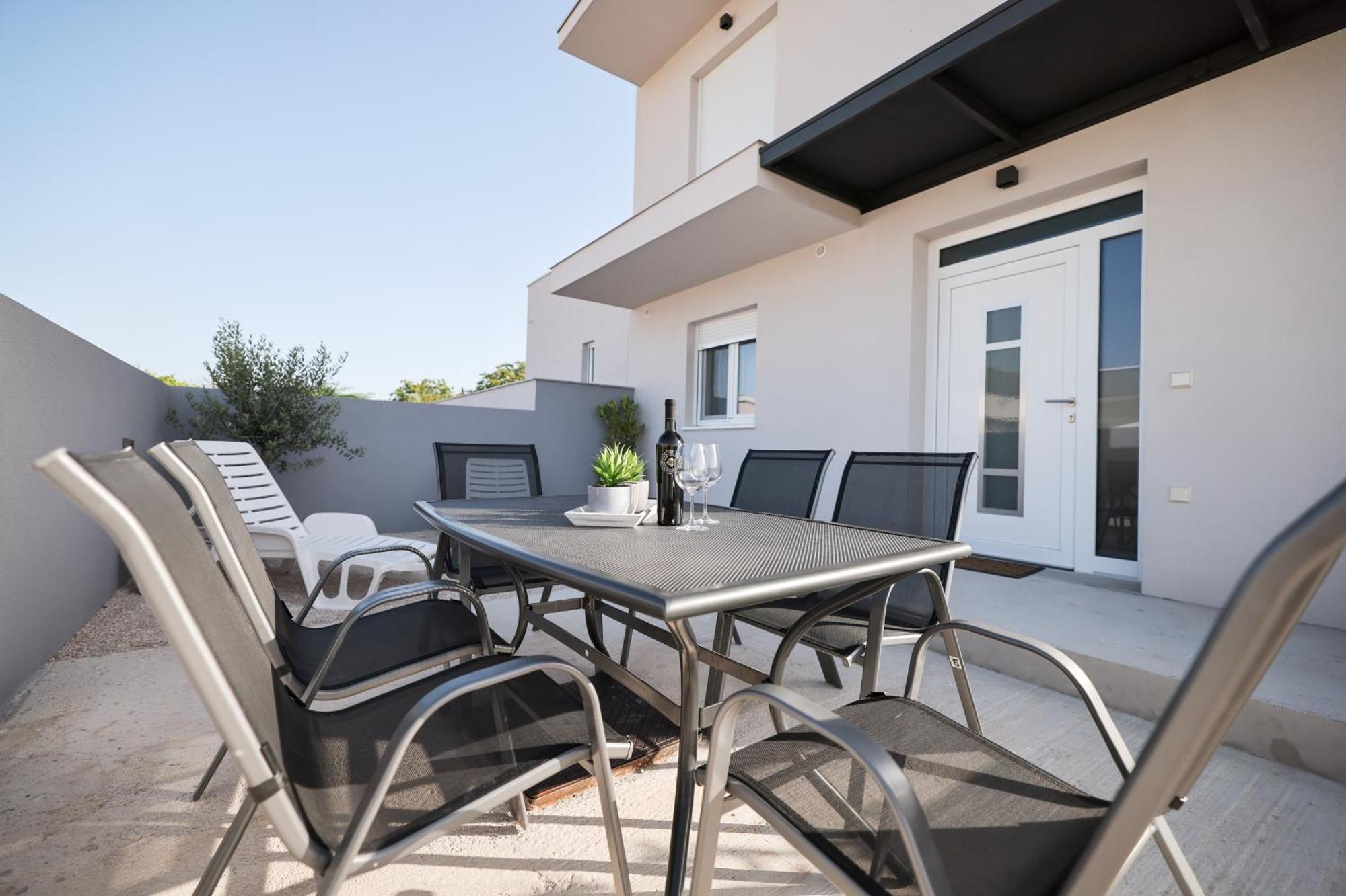 Duo Soles - Apartments With Private Parking Near Zadar Murvica  Екстериор снимка