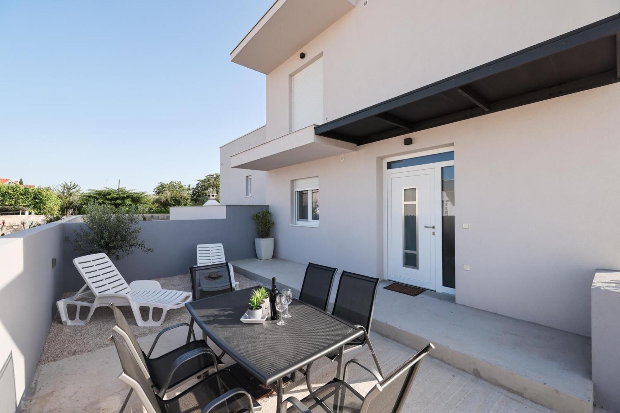 Duo Soles - Apartments With Private Parking Near Zadar Murvica  Екстериор снимка