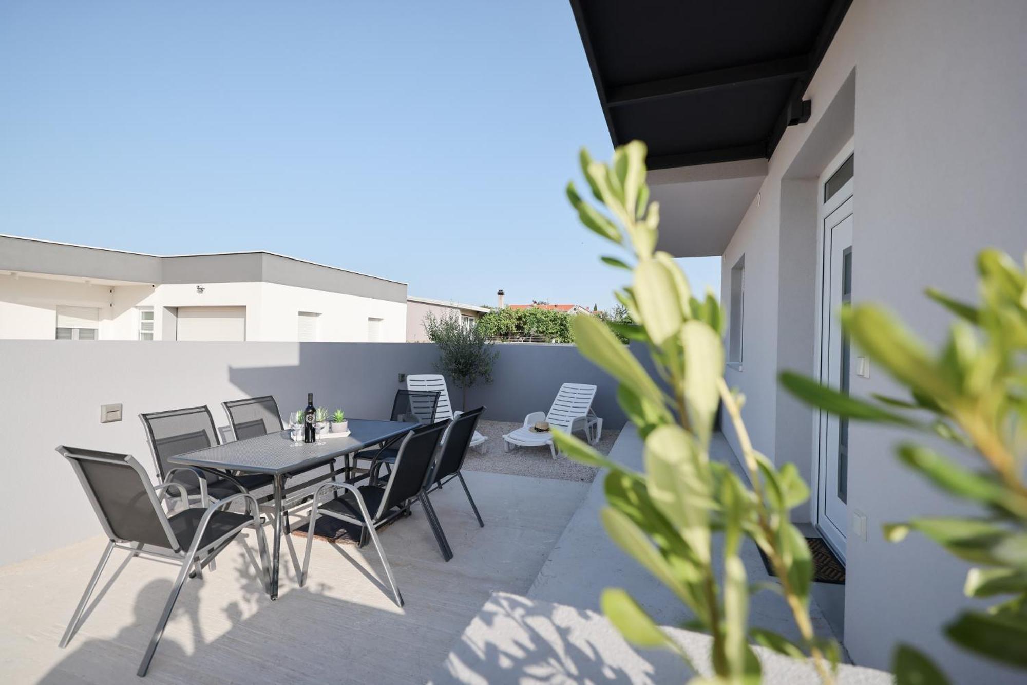 Duo Soles - Apartments With Private Parking Near Zadar Murvica  Екстериор снимка